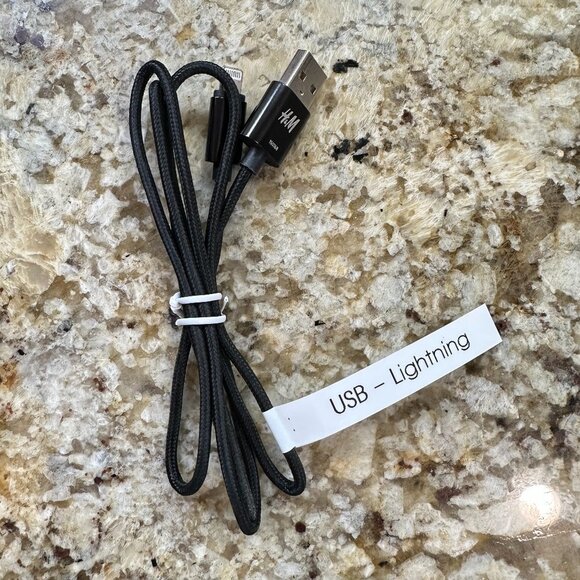 H&M Black Braided Charging Cable Cord - Picture 3 of 3